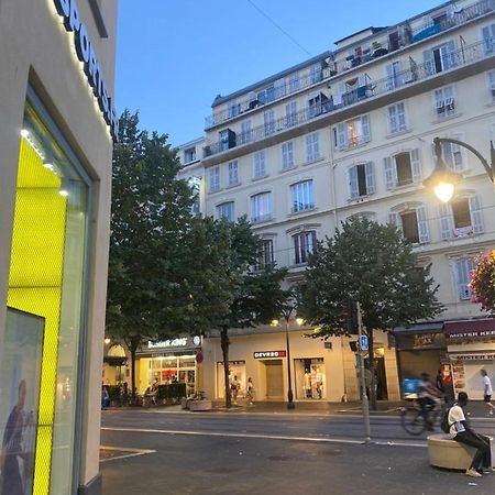 Studio Sur Avenue Jean Medecin A Nizza Exterior foto
